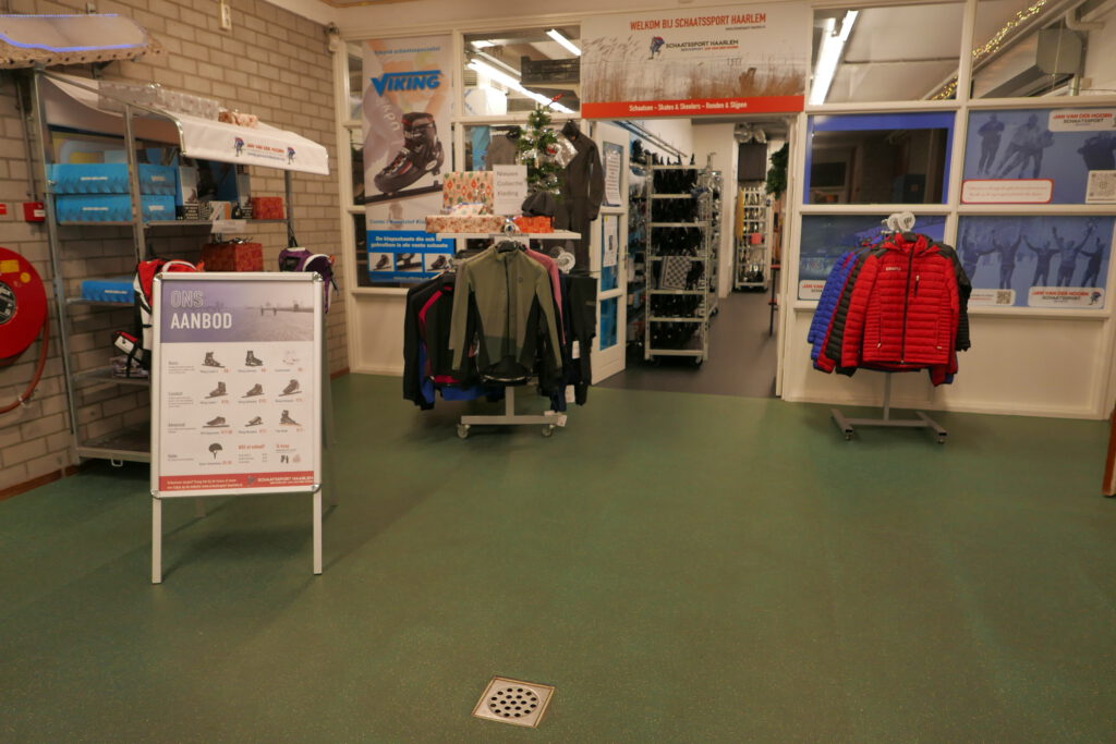 Schaatswinkel en schaatsverhuur op de IJsbaan Haarlem