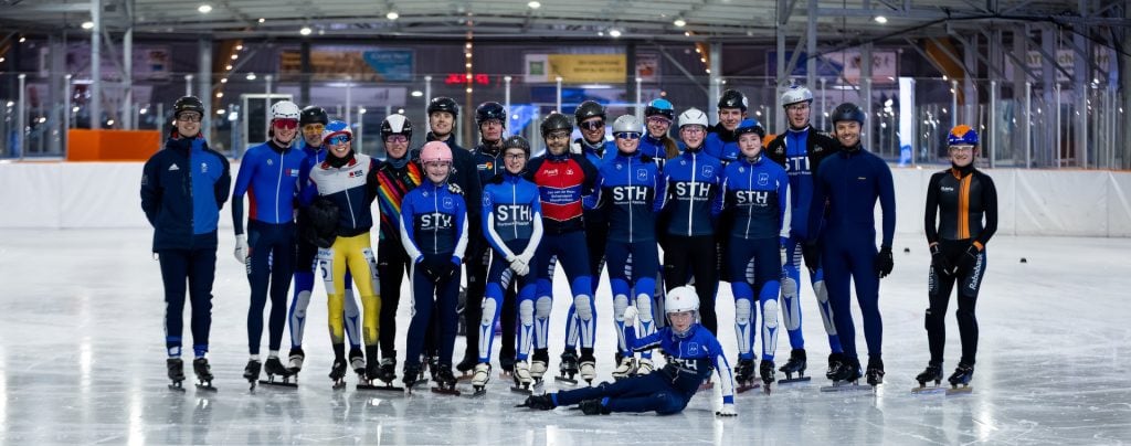 Foto der Teilnehmer der Shorttrack-Trainingseinheiten in Haarlem STH