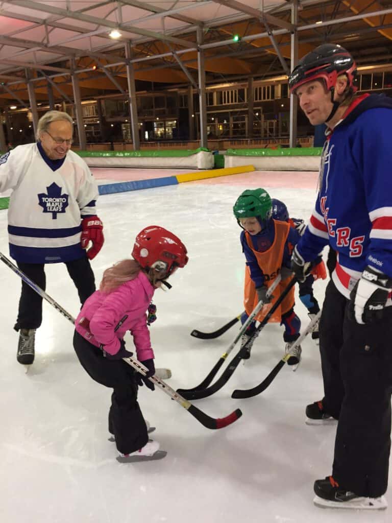 Training for the kids with Bandy Haarlem